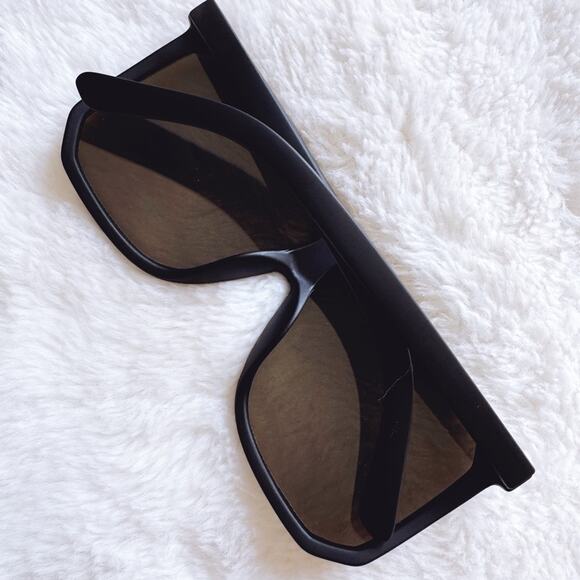 Kira Mirrored Matte Black Sunglasses - Picture 11 of 12